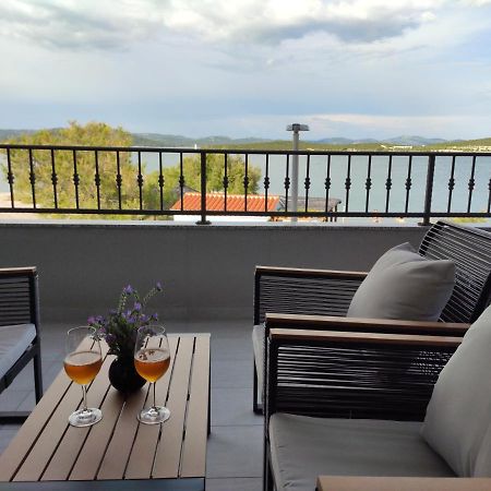 Apartmani Sara 2 Betina  Dış mekan fotoğraf