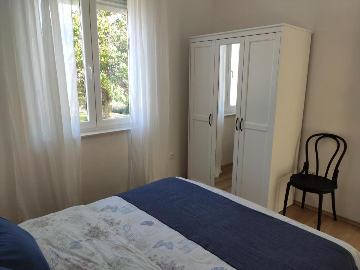 Apartmani Sara 2 Betina  Dış mekan fotoğraf