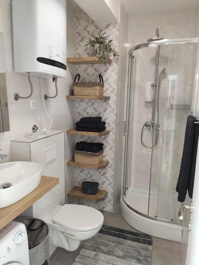 Apartmani Sara 2 Betina  Dış mekan fotoğraf