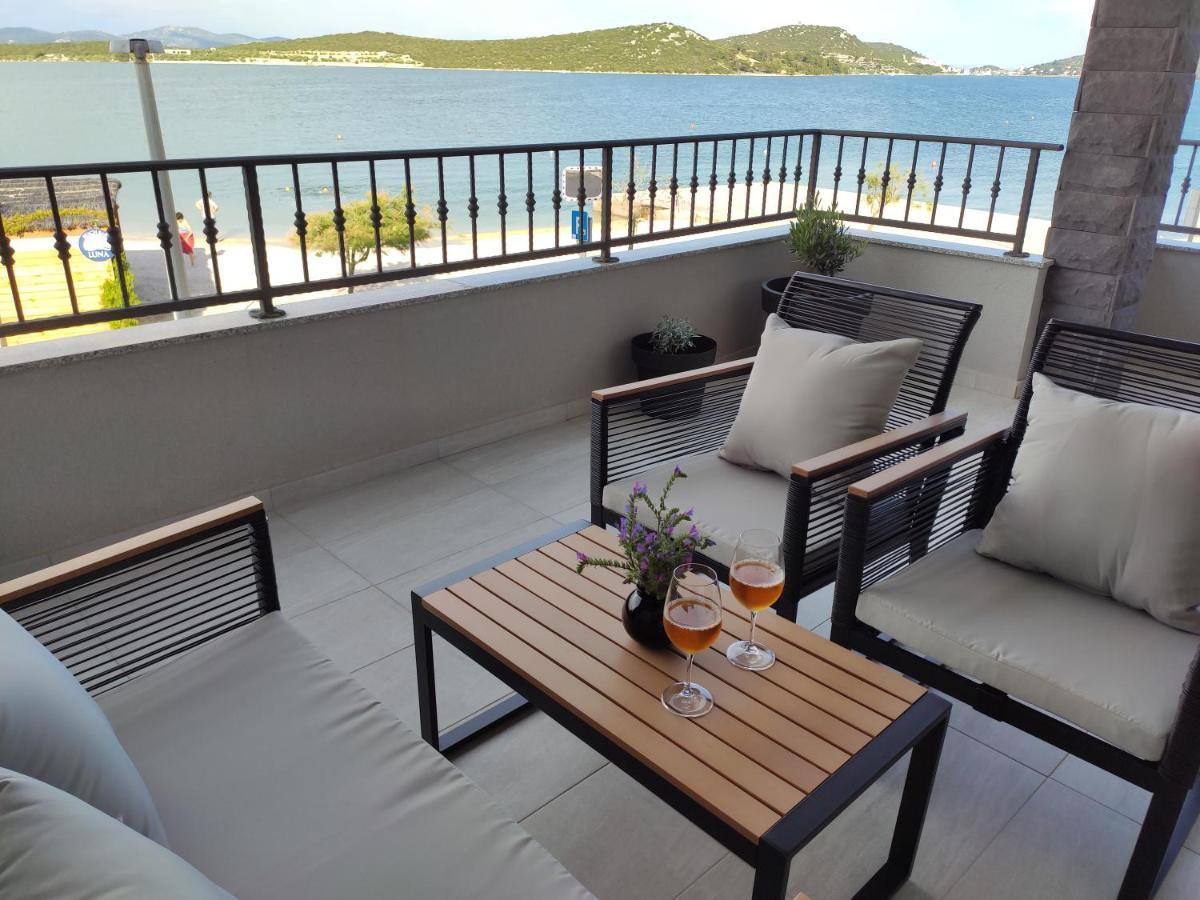 Apartmani Sara 2 Betina  Dış mekan fotoğraf